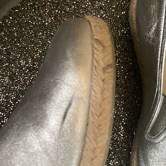 Chanel Authentic Metallic Silver Size 41 - Picture 4 of 5